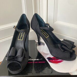 Beverly Feldman- Fast- Ball  Black File heels 9M